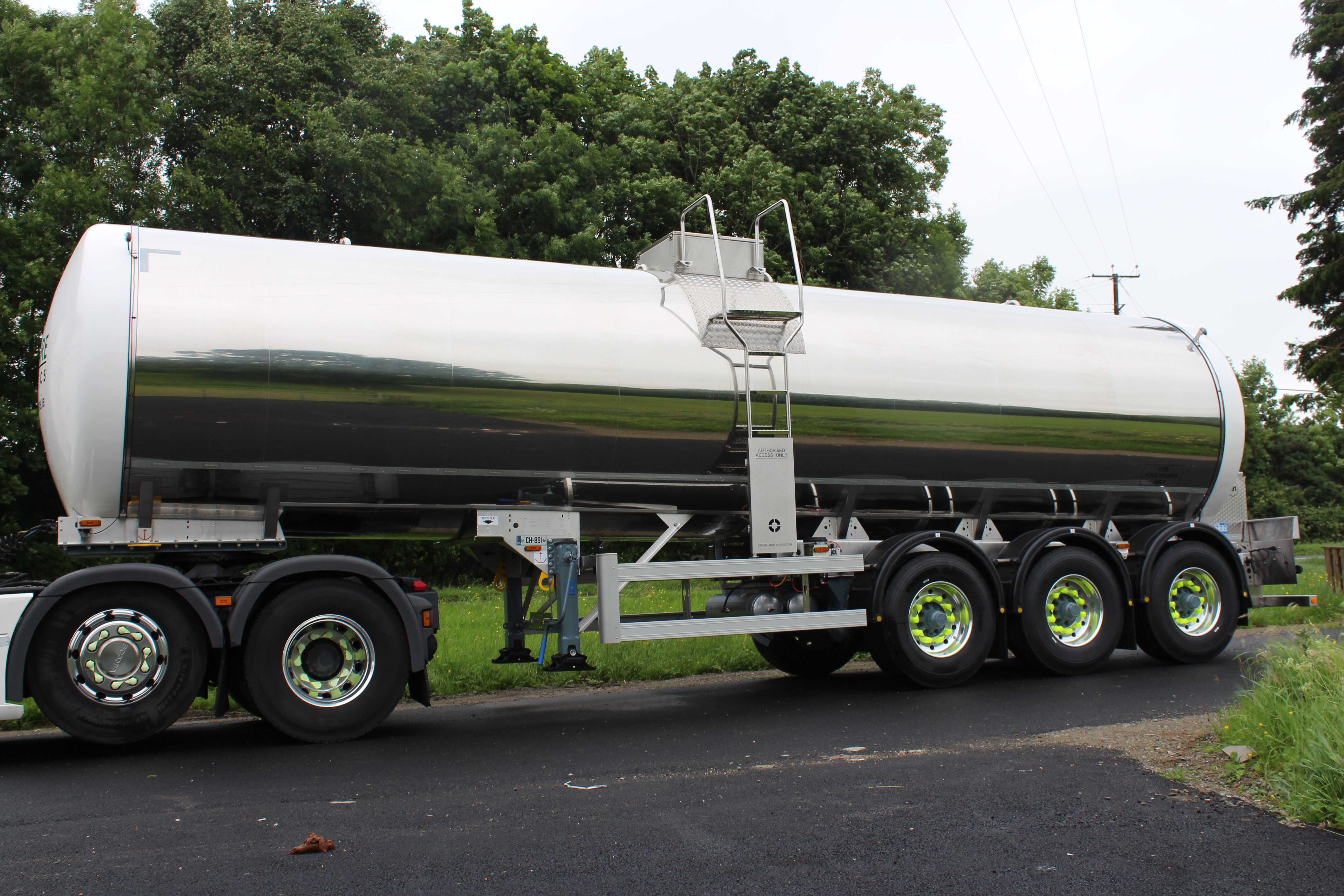 Crossland milk reload tankers